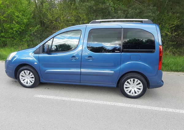 Citroen Berlingo cena 26900 przebieg: 255000, rok produkcji 2010 z Pakość małe 562